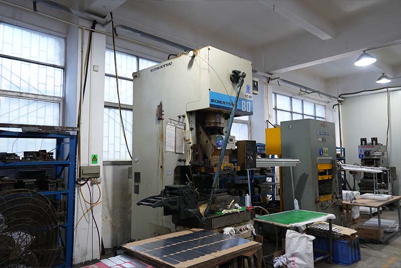 冲床加工区.jpg